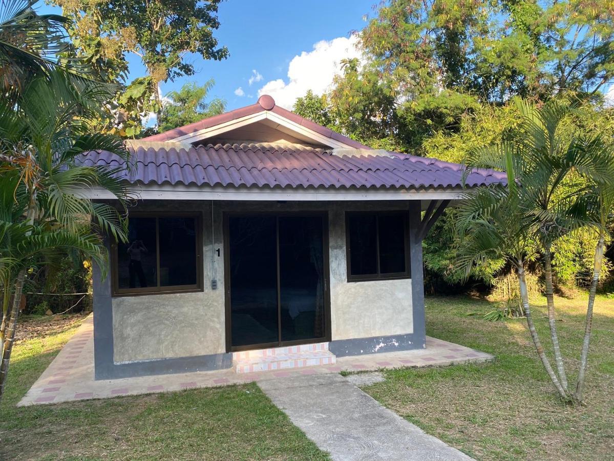 บ้านสวนวงศ์จินดารักษ์ 파야오 외부 사진